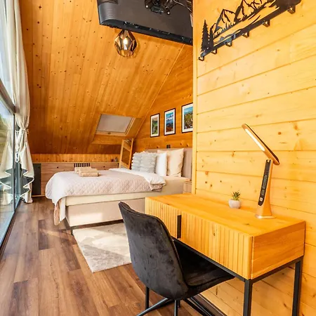 Valley View With Pool, Jacuzzi And Sauna *